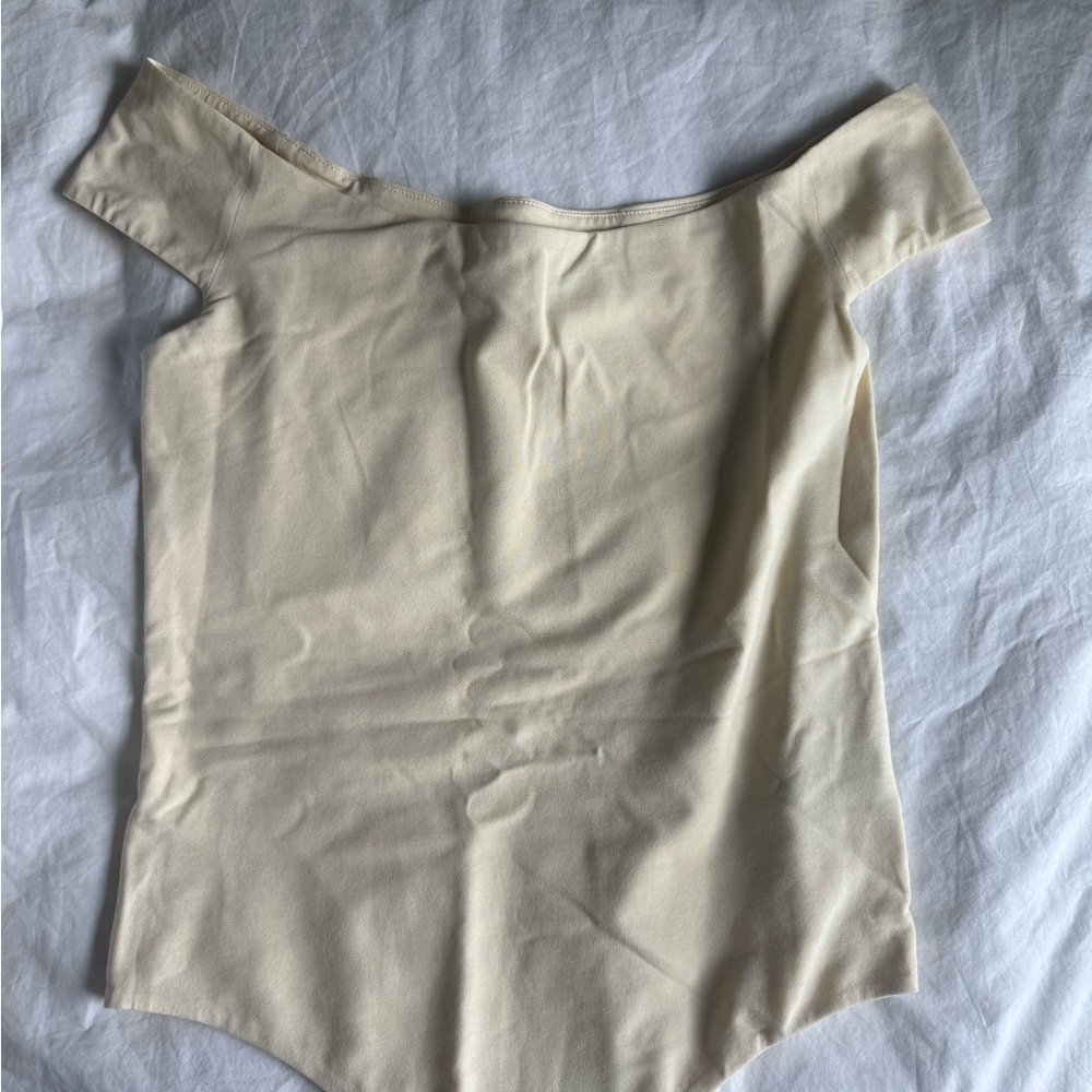 Khaite Off-Shoulder Cream Top